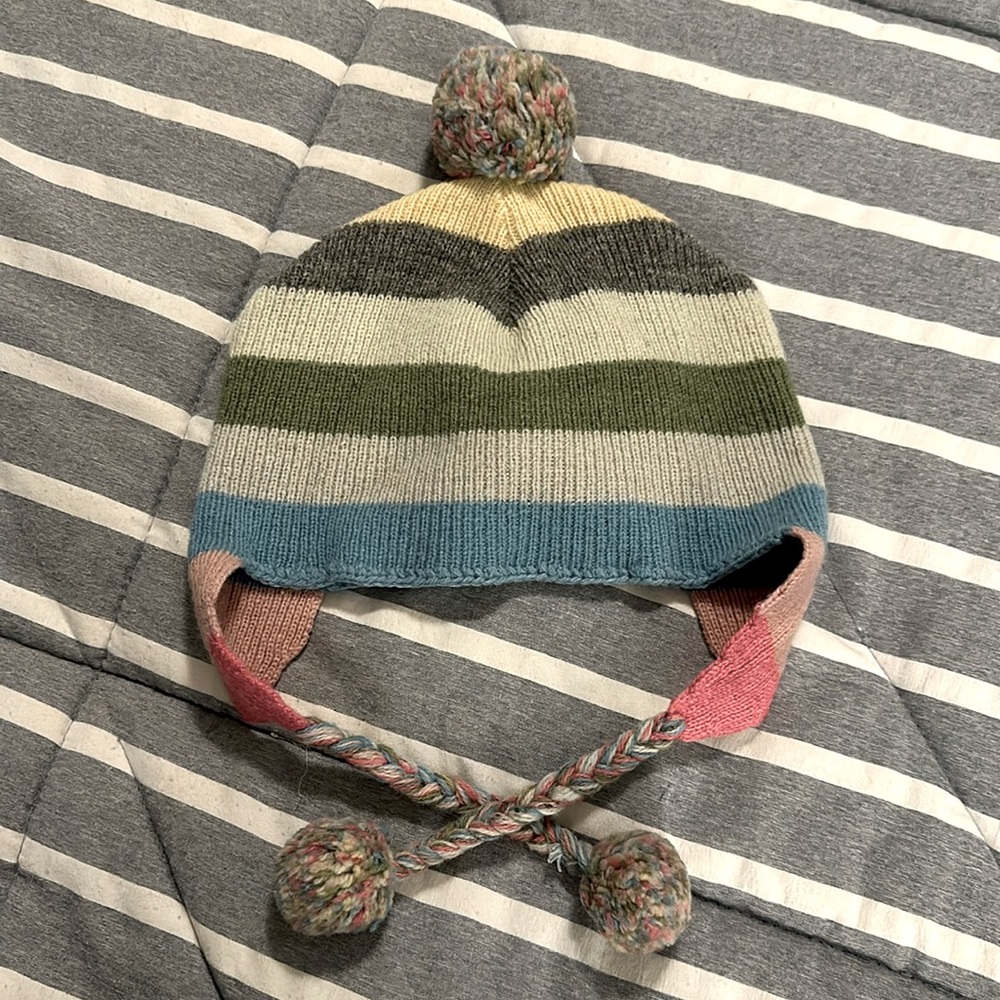 Girls wool hat